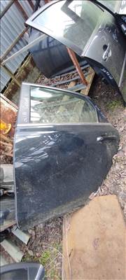 Kia Cee'd (CD) Bal hátsó ajtó 