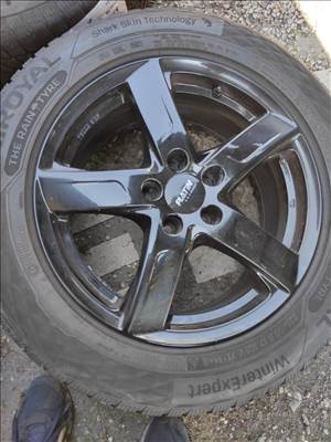 17" 5x112 Audi A6 Ssangyong Koando 225/60r17 uniroyal téli 98eft/4db