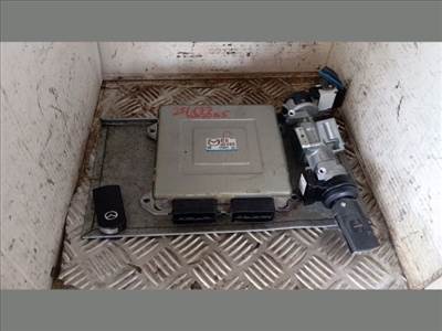 Mazda 5 (CR) Motorvezérlő *135078* l82318881b e6t53976h1