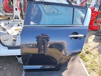 Kia Sportage (SL) Bal hátsó ajtó 