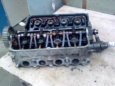 SUZUKI SWIFT 96-05 Hengerfej. benzines