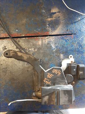 Toyota Rav 4 00-05 Jobb Első Ajtó Zárszerkezet + Központizár Motor