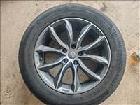  5x114.3 lyukosztású 18" újszerű Momo alufelni, 235/60 használt Continental nyári gumival