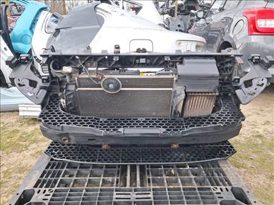 Kia Sportage (SL) 1.7 crdi Komplett homlokfal 