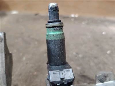 Ford Focus Mk1 Porlasztó (1 db) *149112* y090301922