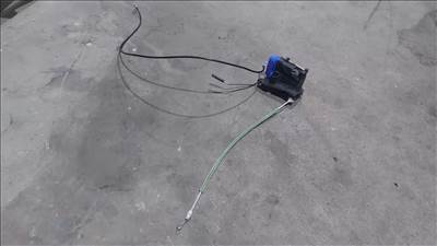 Audi 100 91- Bal hátsó ajtó ajtózár zárszerkezet zár szerkezet 8920