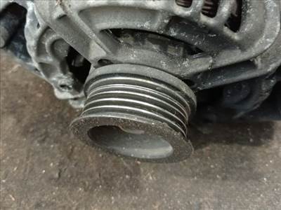 Opel Astra G Generátor *143626* 0124415002 90561971