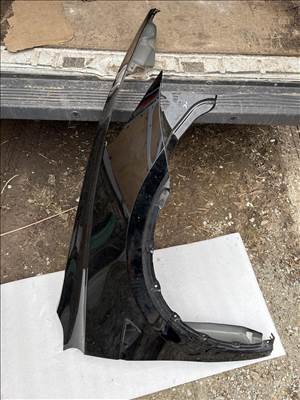 Tesla Model Y Jobb első sárvédő 