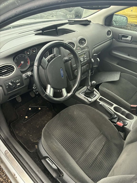 Ford Focus Mk2 bontott alkatrészei 5. kép