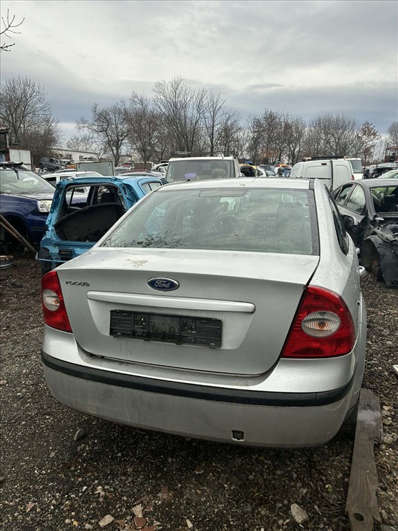 Ford Focus Mk2 bontott alkatrészei 2. kép