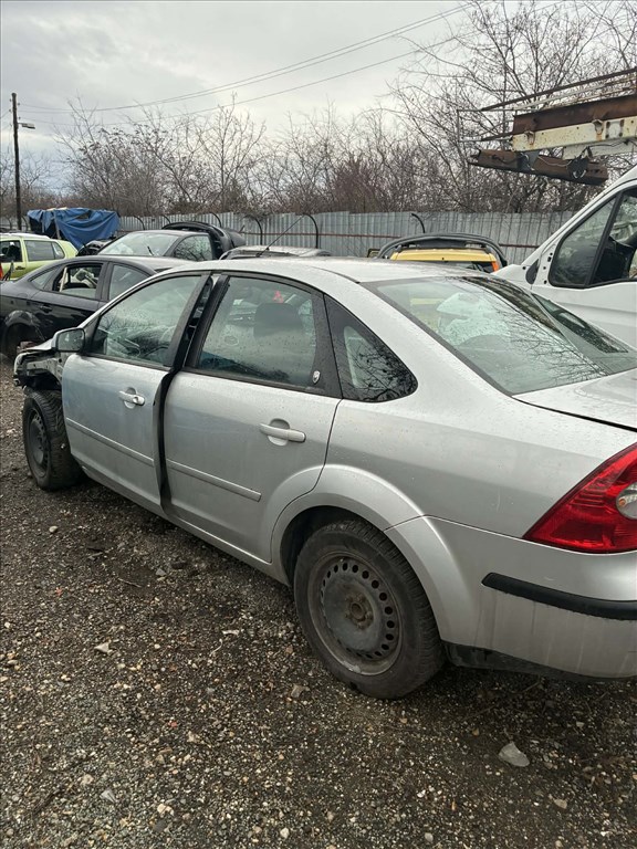 Ford Focus Mk2 bontott alkatrészei 3. kép