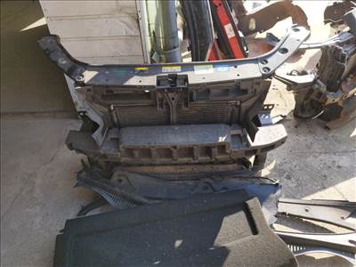 Volkswagen Touran 1.4 TSI EcoFuel 2010- komplett homlokfal 5k0121251g 1k0121207bb