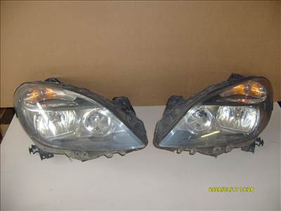  MERCEDES W246 BEÁZOTT ELSŐ HALOGÉNFÉNYSZÓRÓK ELADÓ a2468200261