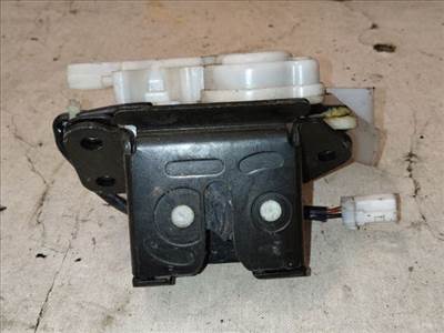 Mazda 6 (1st gen) Csomagtérajtó Zárszerkezet *151616*