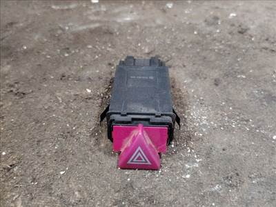 Audi A6 (C5 - 4B) Vészvillogó Kapcsoló *149514* 3778386240816