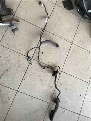Skoda Octavia III jobb hátsó ajtó köteg 5E0971694C