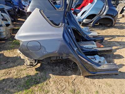MAZDA 3 (BK) jobb hátsó sárvédő negyed 