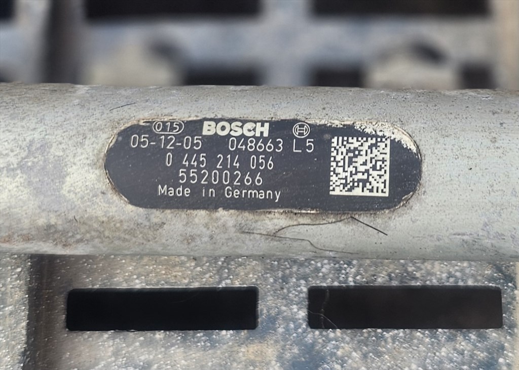 Opel Vectra C, Opel Astra H, Opel Signum, Opel Zafira B Közös nyomocső 88 2. kép