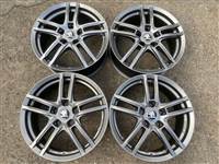 4db Dezent 17" VW - Skoda alufelni. (3998)