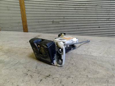 SUZUKI WagonR+ Csomagtér ajtó zárszerkezet