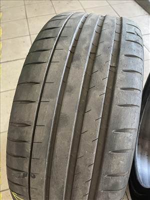  235/4019" használt Michelin nyári gumi gumi
