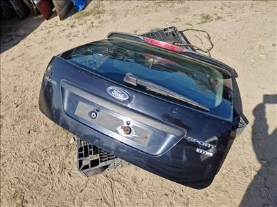 FORD FOCUS II csomagtérajtó 