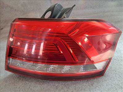 Volkswagen Passat B8 KOMBI Jobb hátsó külső lámpa 