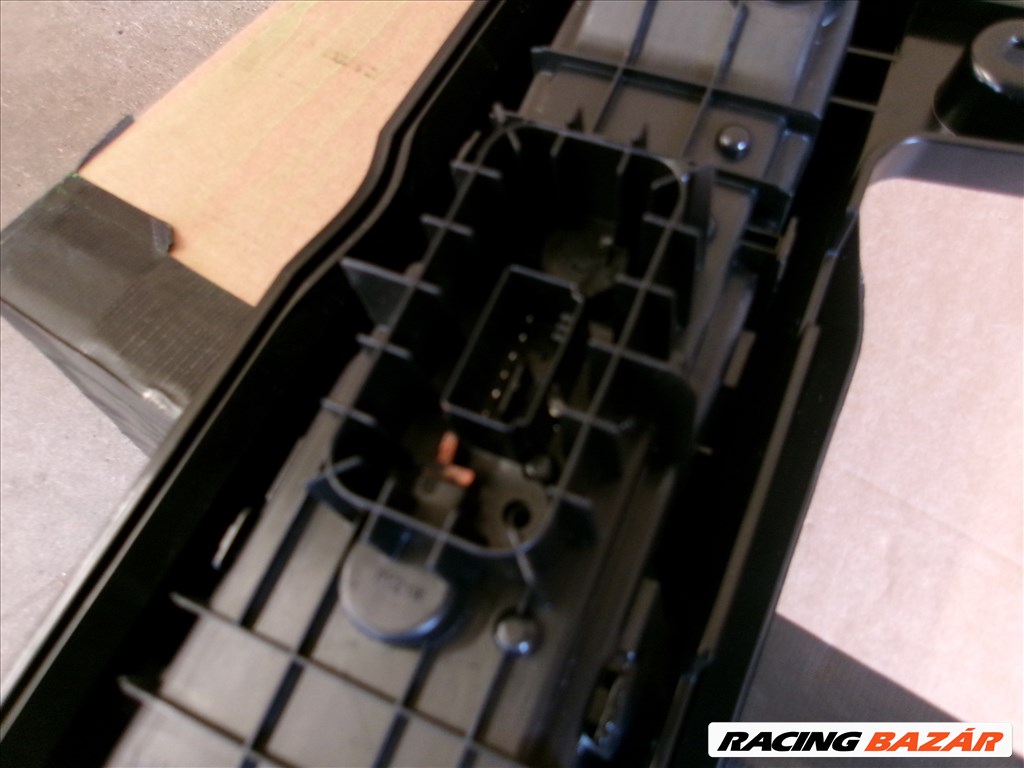 VOLKSWAGEN CADDY 2K7 FORD TRANSIT CONNECT TOURNEO CONNECT jobb hátsó lámpa 2K7945096A 5. kép