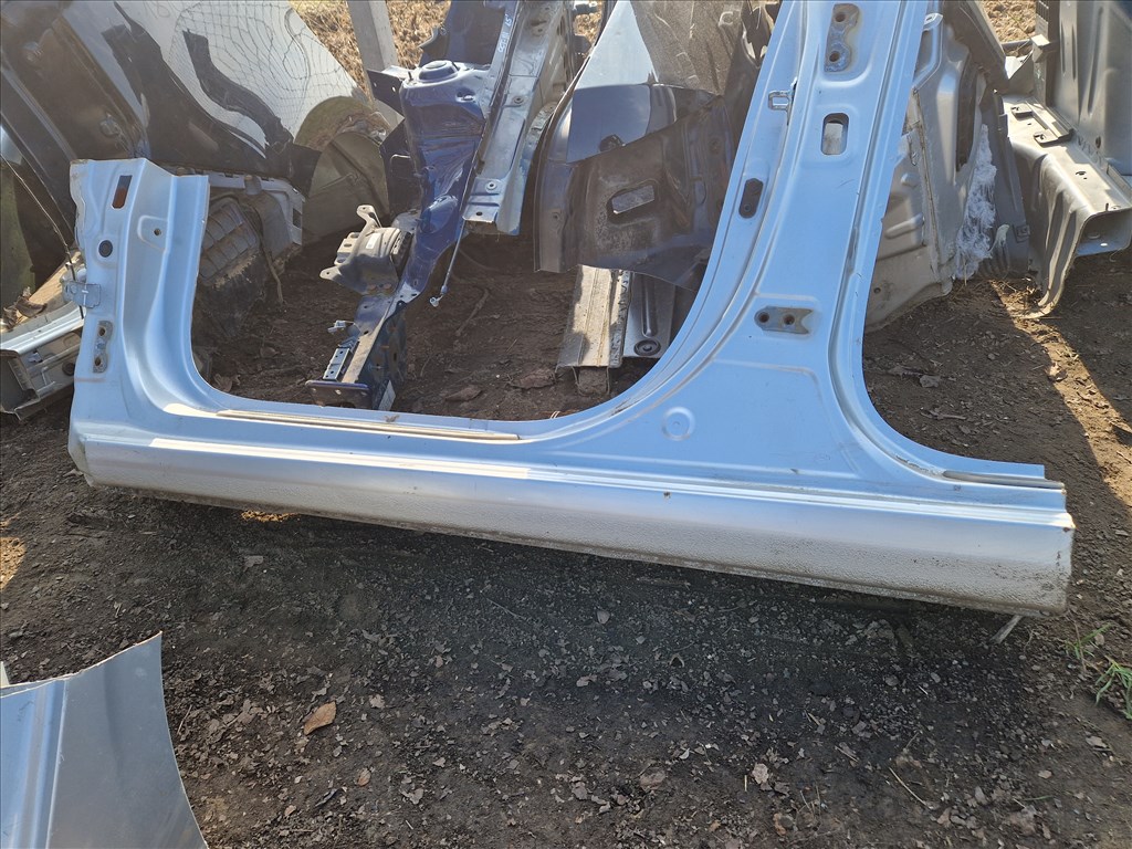 HYUNDAI I30 (GD) bal küszöb  2. kép