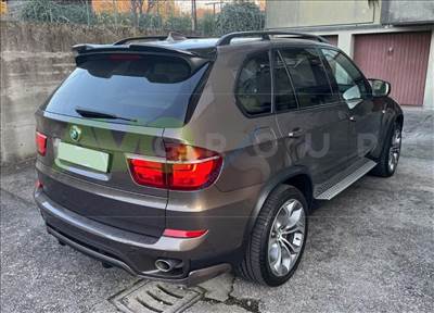 BMW E70 X5 spoiler, hátsó szárny fényezett fekete