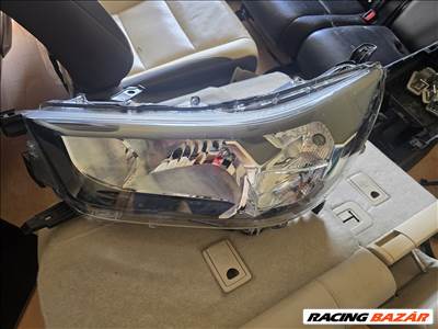 Toyota Hilux bal első fényszóró 81150-0KK60