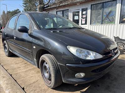 Peugeot 206 1.4HDI bontott alkatrészei