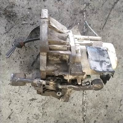 VOLVO V40 Sebességváltó. benzines manuális