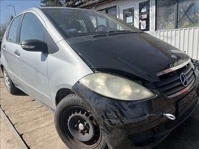 Mercedes A 150 W169 bontott alkatrészei