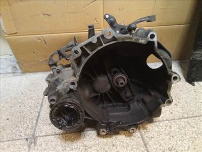 VOLKSWAGEN polo v. 02-05 sebességváltó. benzines manuális