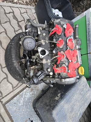 Opel Combo C Tour 1.7 CDTI Füzött blokk hengerfej