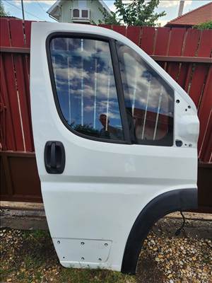 Eladó Fiat Ducato III jobb első ajtó!