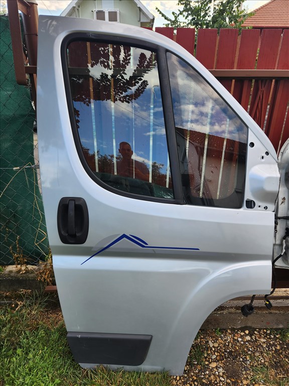 Eladó Fiat Ducato III jobb első ajtó! 2. kép