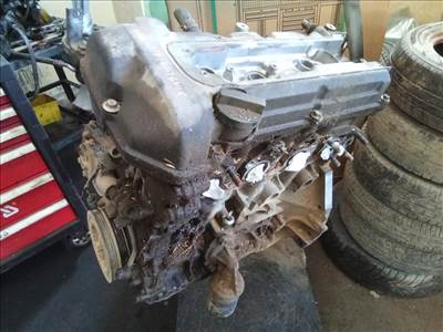 SUZUKI IGNIS Motor. benzin fűzött blokk hengerfejjel