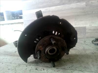TOYOTA YARIS 99.04-05.09 Csonkállvány kerékaggyal bal első