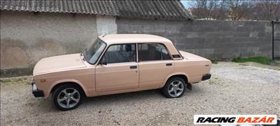 Eladó Lada VAZ-2105 (1452 cm³, 71 PS)