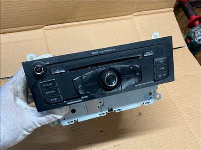 Audi A4 (B8 - 8K) rádió  8t2035195h