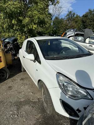 Opel Combo D bontott alkatrészei