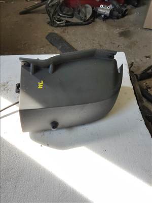 Renault Trafic II Jobb hátsó sarok 8200011484