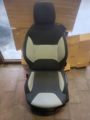 Citroën DS3 ülés ajtókárpit kalaptartó