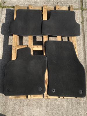 Audi Q2 gyári szövet szönyeg