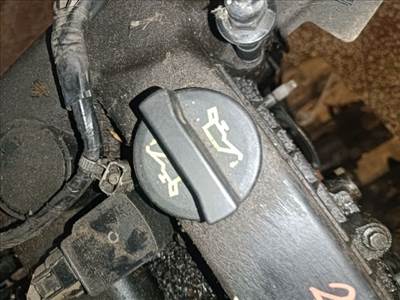 Mazda 5 (CR) Olajbeöntő Sapka *159009*