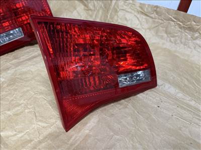 Audi A6 C6 hátsó belső lámpa  4f9945093b 4f9945094b