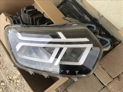 Dacia Duster II Jobb első led fényszóró lámpa 260106194r