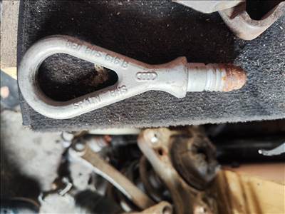 Vonószem Audi A6 C5  4b0805616a